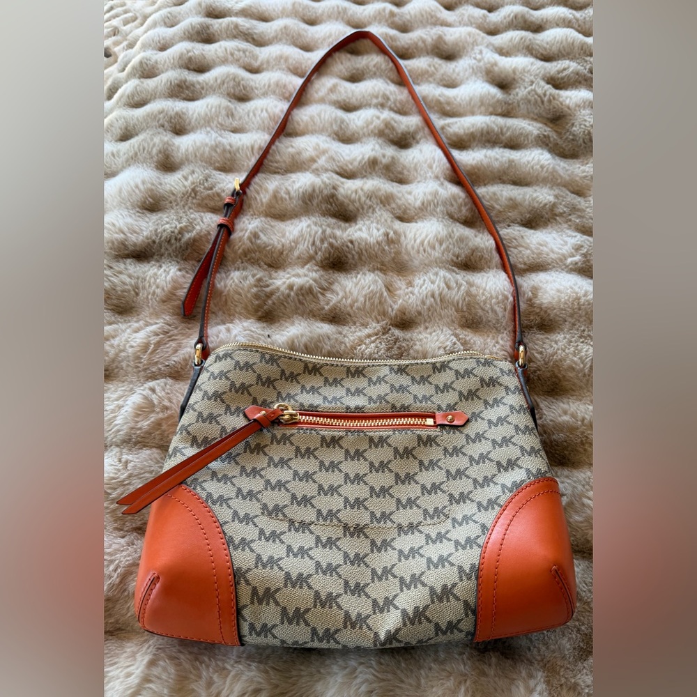 Michael Kors Beige and Orange Shoulder Bag